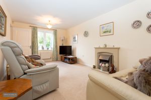 Sitting Room- click for photo gallery